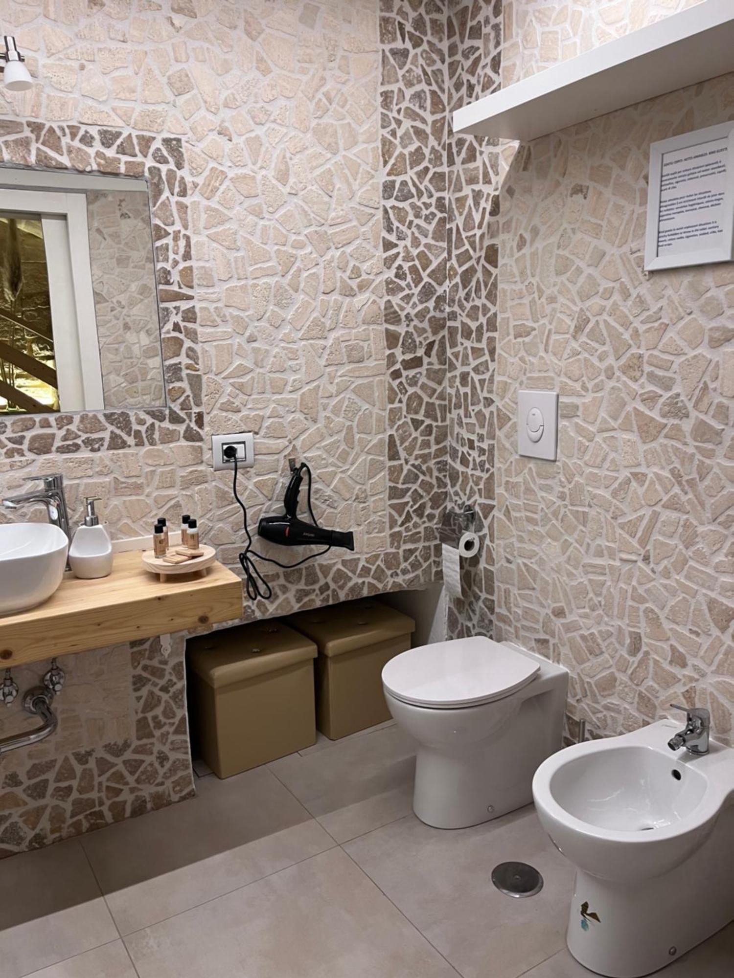 Epoca Suite House Trani Exterior photo