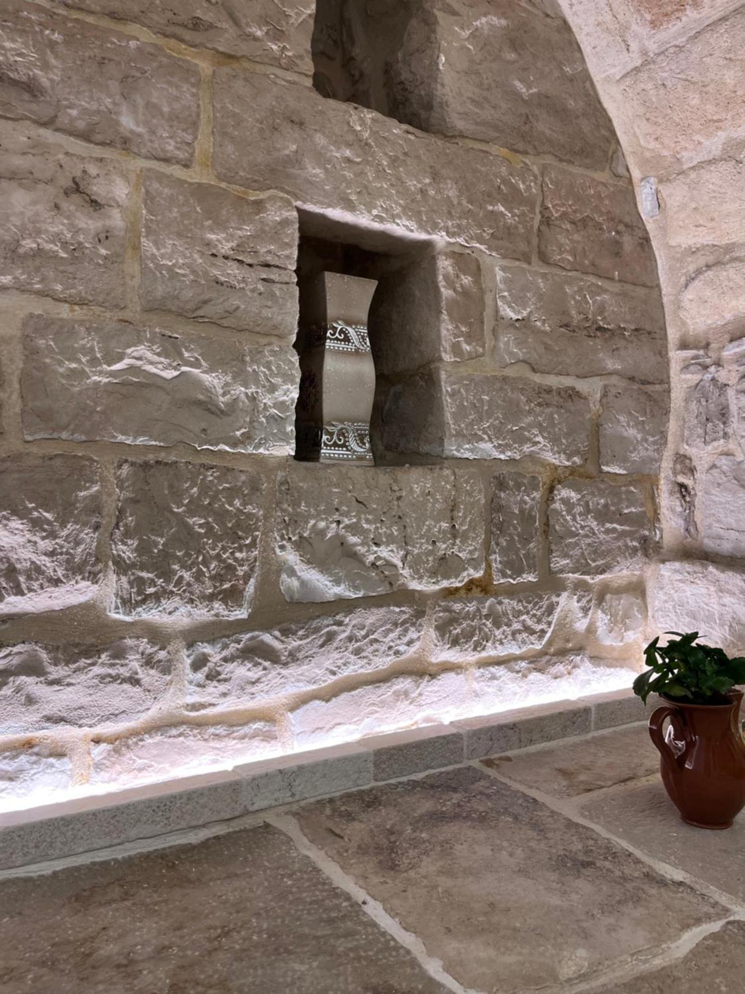 Epoca Suite House Trani Exterior photo